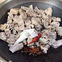 牛腩炖土豆的做法图解7