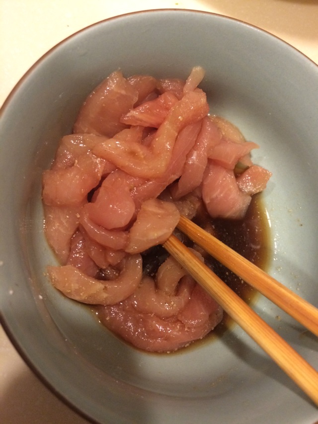 白菜肉丝菜年糕的做法图解2