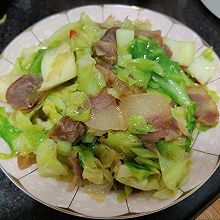 腊肉包菜#快速GET丰盛春节家宴#