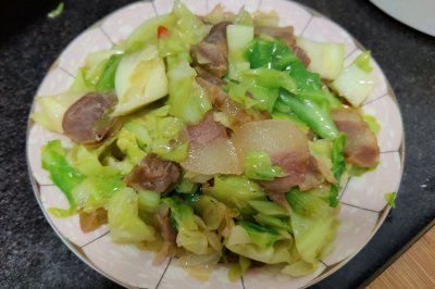 腊肉包菜