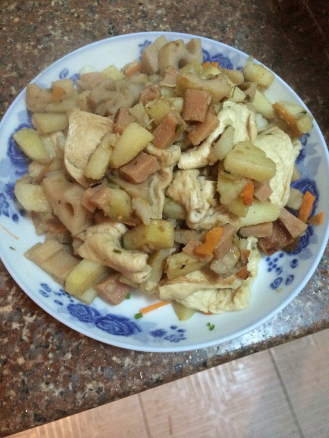 莲藕土豆烧千叶豆腐的做法图解7