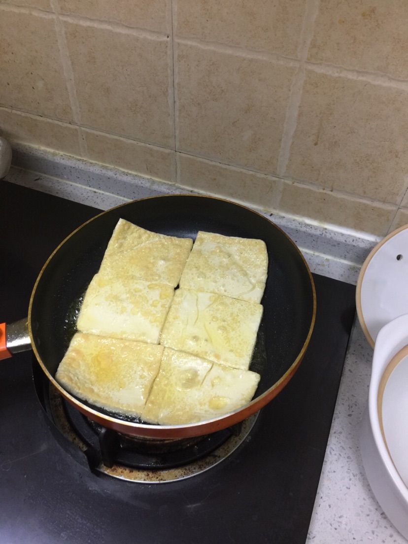 卤豆腐的做法图解1