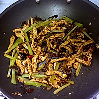 传统川菜鱼香肉丝的做法图解9