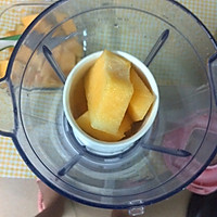 哈密瓜雪糕，哈密瓜果汁，一瓜两吃的做法图解3