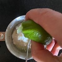 烤胡萝卜球茎茴香浓汤配酥皮芝士棒的做法图解10