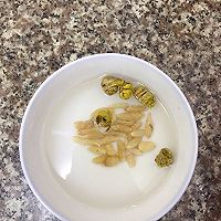 青橄榄鲍鱼汤的做法图解3