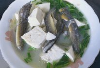 #做道懒人菜，轻松享假期#泥鳅豆腐汤的做法