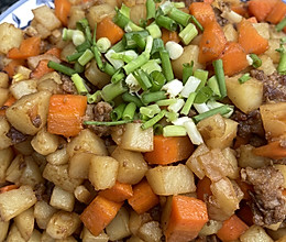 土豆胡萝卜牛肉粒（绞肉版）的做法
