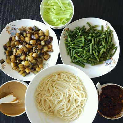 家传炸酱面