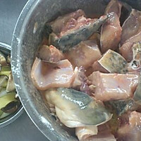 红焖皖鱼块的做法图解1