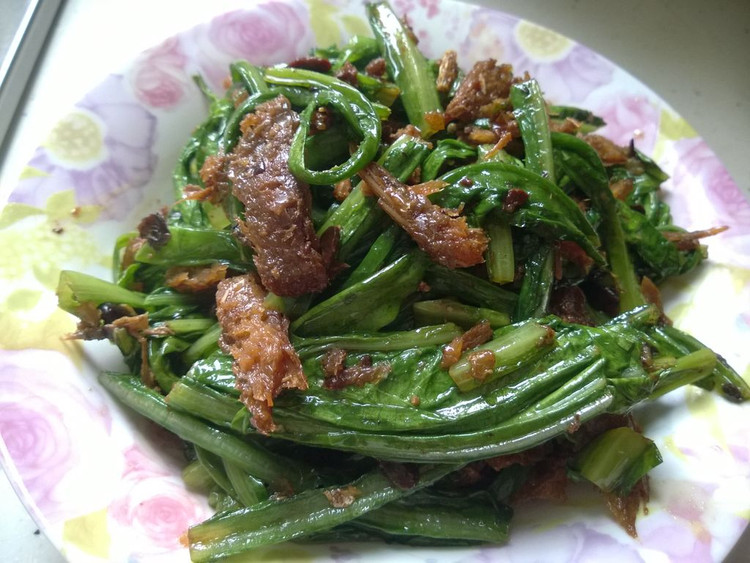 豆豉鲮鱼油麦菜的做法