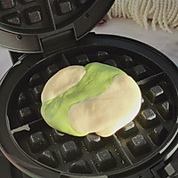 #甜蜜暖冬，“焙”感幸福# 双色华夫饼（发酵版）的做法图解8