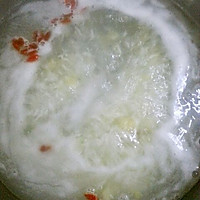米酒银耳蛋花汤的做法图解2
