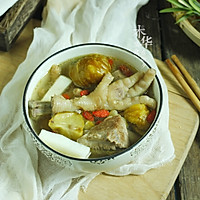板栗椰子煲猪展鸡爪汤的做法图解9