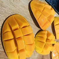 紫薯芒果糯米团子的做法图解6