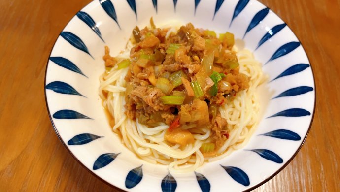 牛肉泡菜浇头面