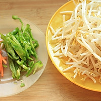 【首发】榨菜炒豆芽--乌江榨菜    的做法图解2