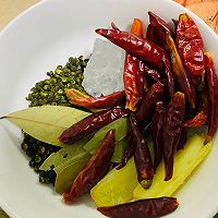 电饭煲麻辣鸭货的做法图解4