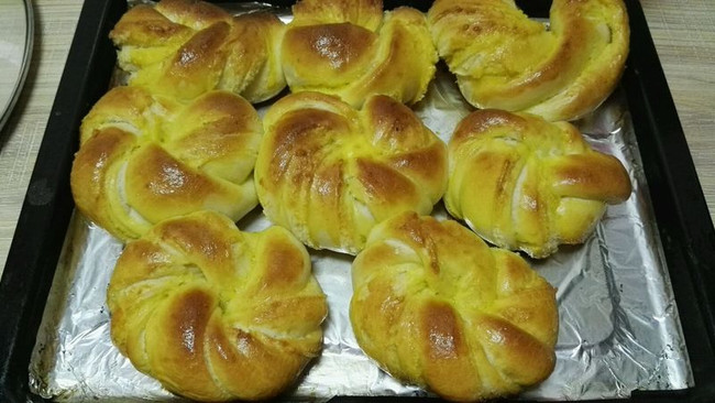 椰蓉面包的做法