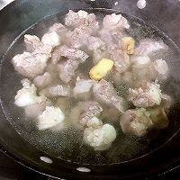 【八月家】咖喱牛肉（4-5人量）的做法图解1