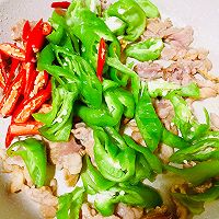 #刘畊宏女孩减脂饮食#青椒炒肉片的做法图解8