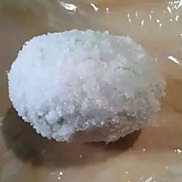 用保鲜膜腌咸鸭蛋的做法图解3