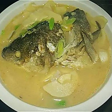 酸笋海味鱼汤