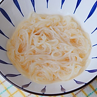 低卡酸辣粉的做法图解1