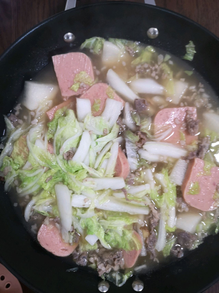 羊肉卷午餐肉白萝卜大白菜的做法