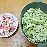 #向往的生活 就是外婆乡#五花肉炖豆角的做法图解2