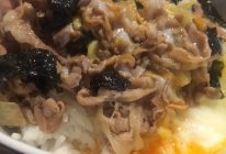 温泉蛋牛丼盖饭的做法