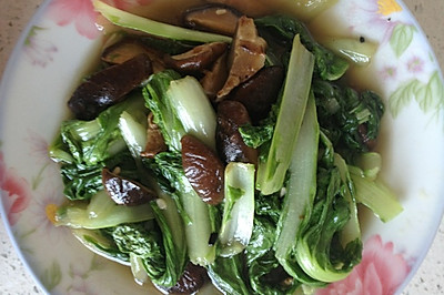 清炒香菇白菜
