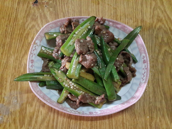 秋葵炒牛肉