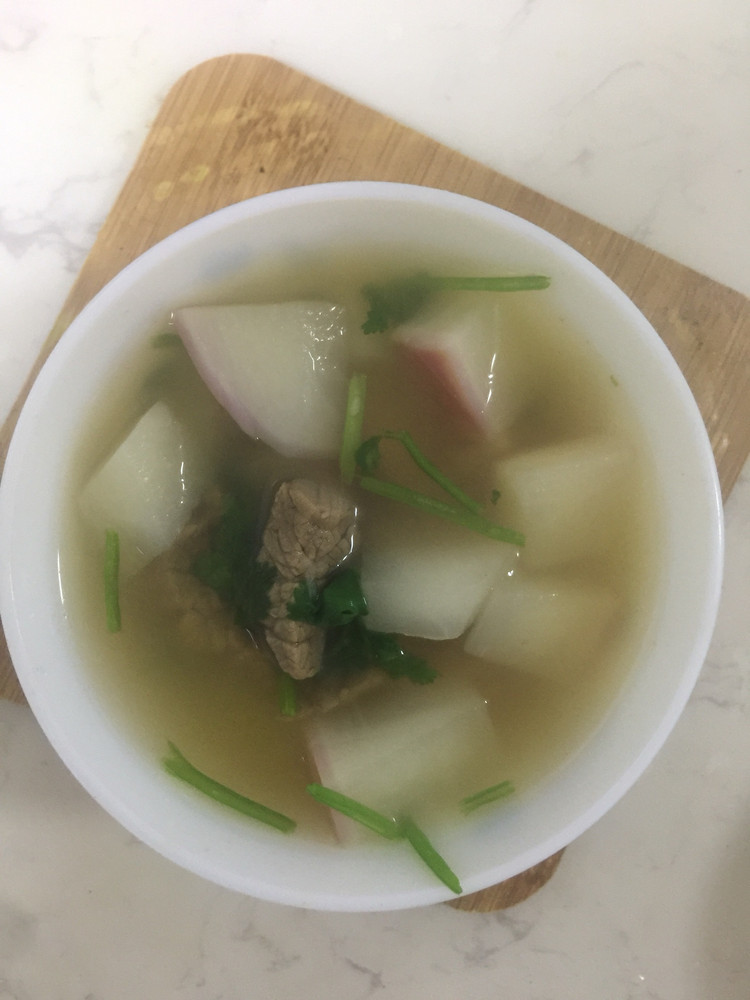 清炖牛肉萝卜汤的做法