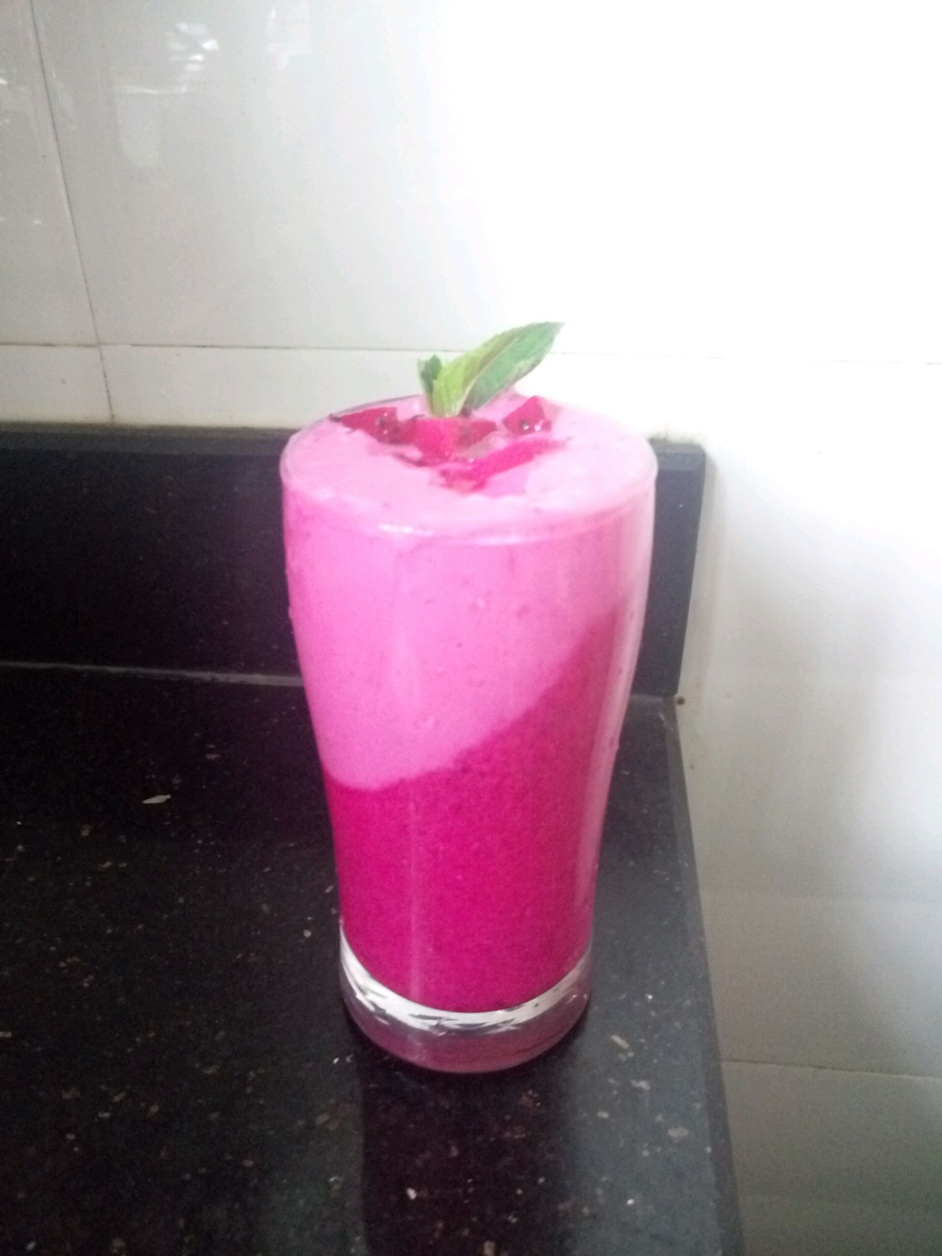 Mixed yoghurt with Pitaya