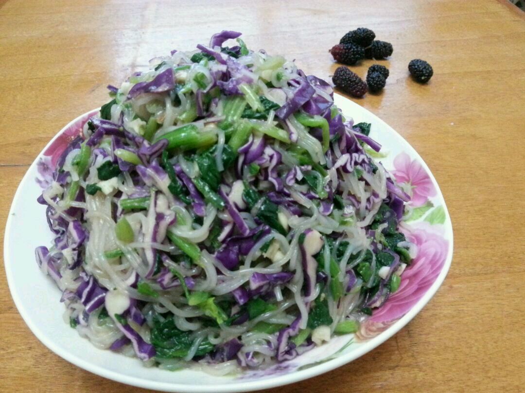 紫甘蓝炒猪板筋怎么做_紫甘蓝炒猪板筋的做法_豆果美食