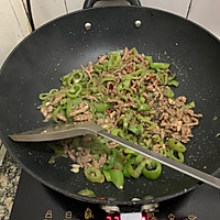 尖椒炒牛肉的做法图解8