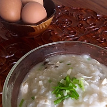 手撕鸡丝香菇粥