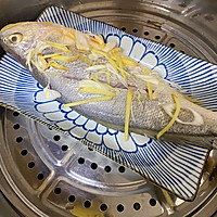 清蒸黄花鱼的做法图解4