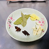 爆炒田螺的做法图解1