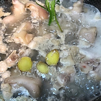 软糯可口的卤猪蹄的做法图解3