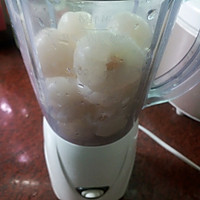 荔枝慕斯的做法图解3