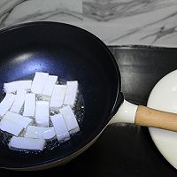 鸡蛋煎豆腐的做法图解4