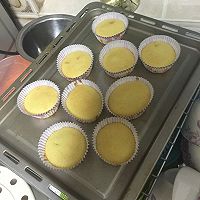 奶油纸杯蛋糕家庭简易版的做法图解7