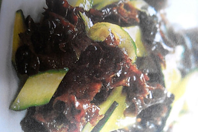黑木耳炒黄瓜