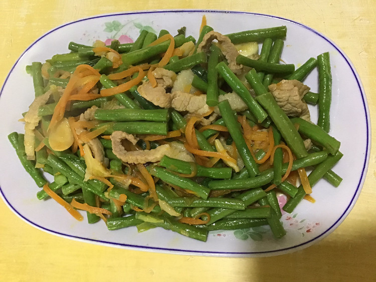 豆角炒肉丝的做法