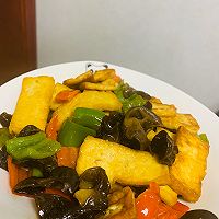 彩椒木耳煎豆腐的做法图解5