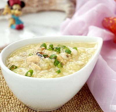 干贝淡菜薏仁小米粥