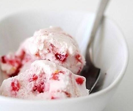 草莓红酒冰淇淋