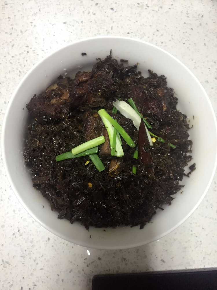 梅干菜扣排骨的做法